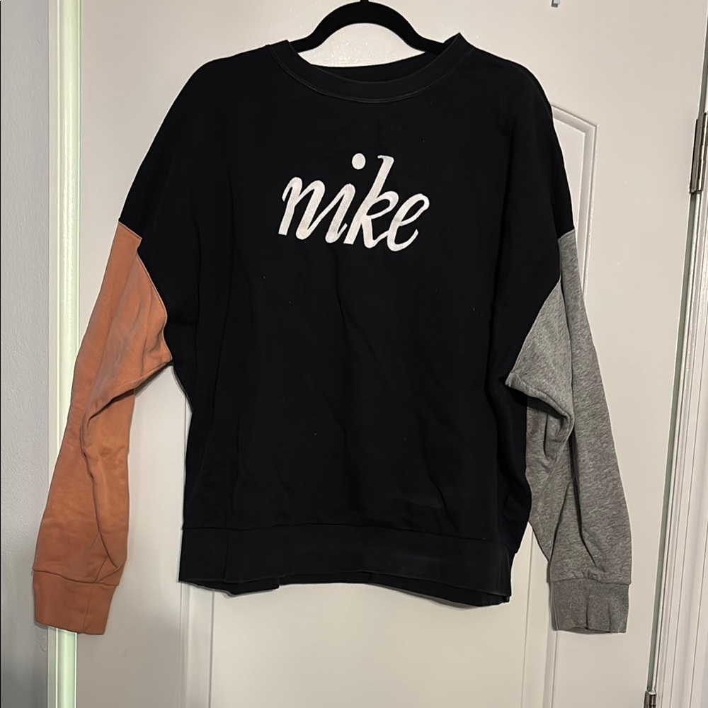 Nike Black and Gray Crewneck Sweater